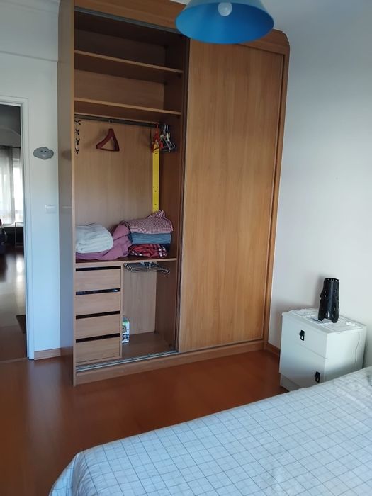 Alugo quarto Póvoa st Adrião