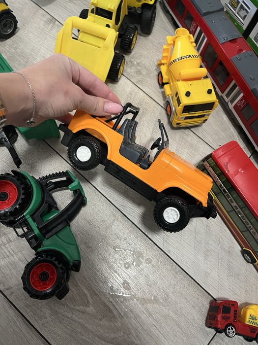 Лот машин самолеты трактор транспорт