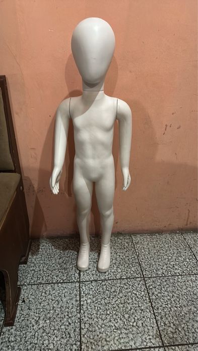 Манекени дитячі манекени