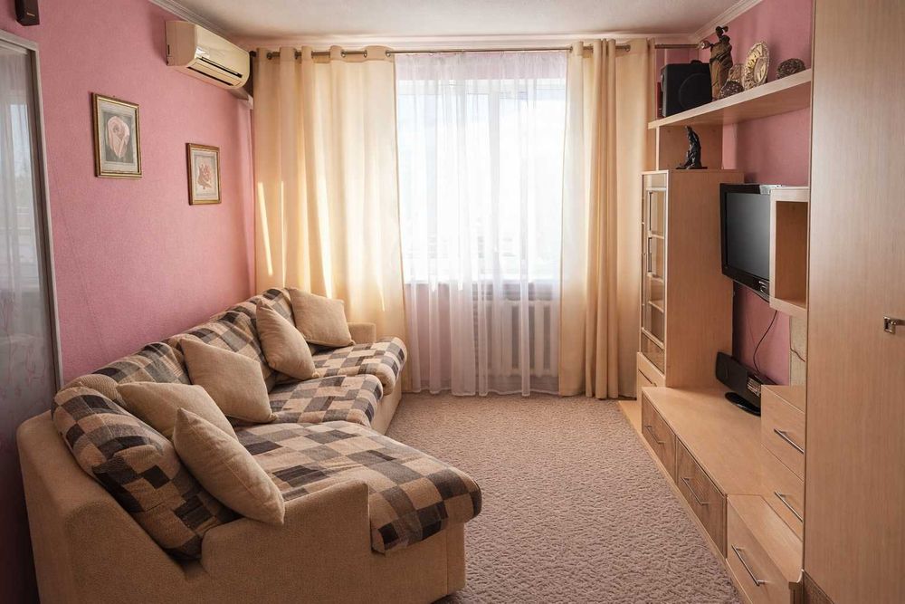 Продається 1-кімнатна квартира, просп. Василя Порика 9-Г (Виноградар)