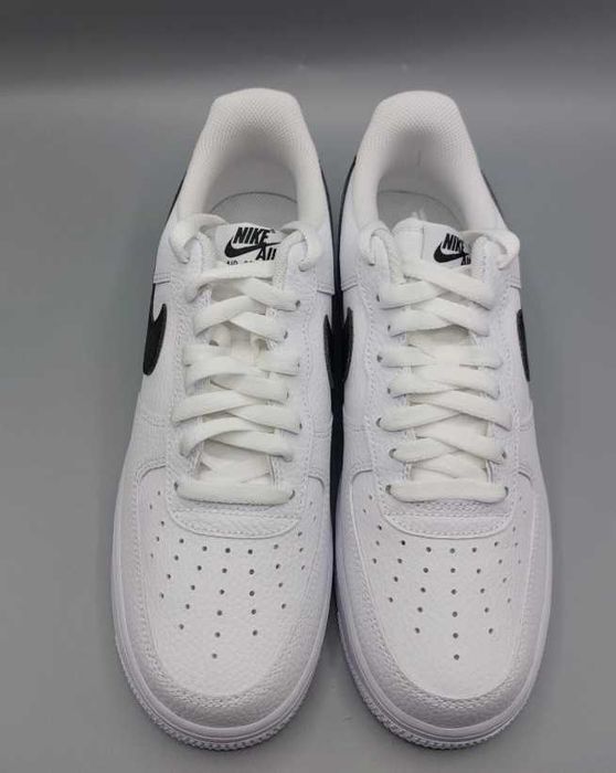 Nike_Air_Force_1_Low_White_and_Black R.45