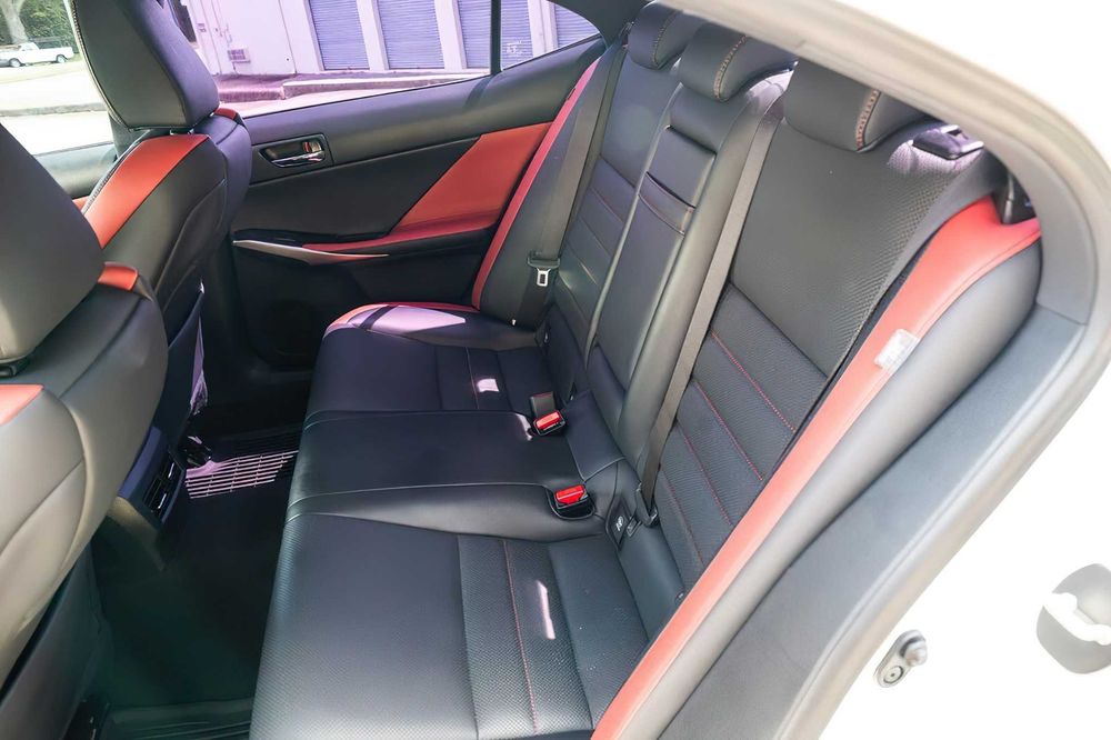 Lexus IS 250 Crafted Line      2015