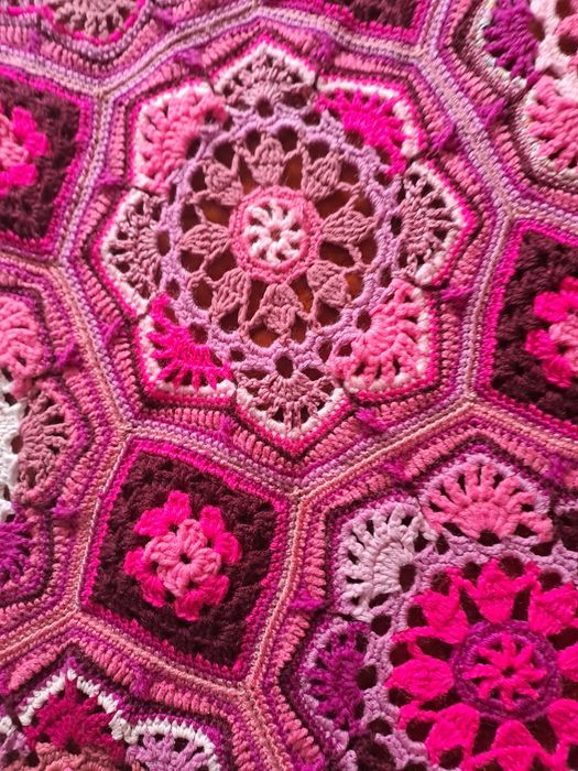 Narzuta ręcznie robiona