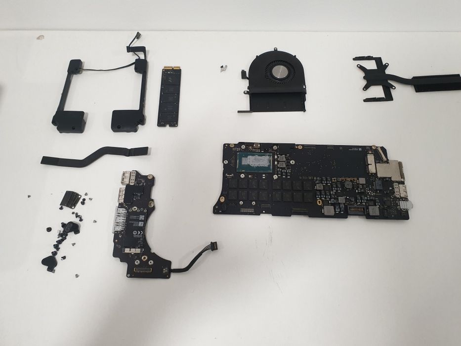 Macbook Pro 13 A1502 ... para peças ( mid 2013 )