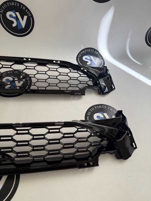 BMW X3 G01 X4 G02 Решітка переднього бампера центральна до рестайлінг М пакет 51118089751 під радар і без 51118089752