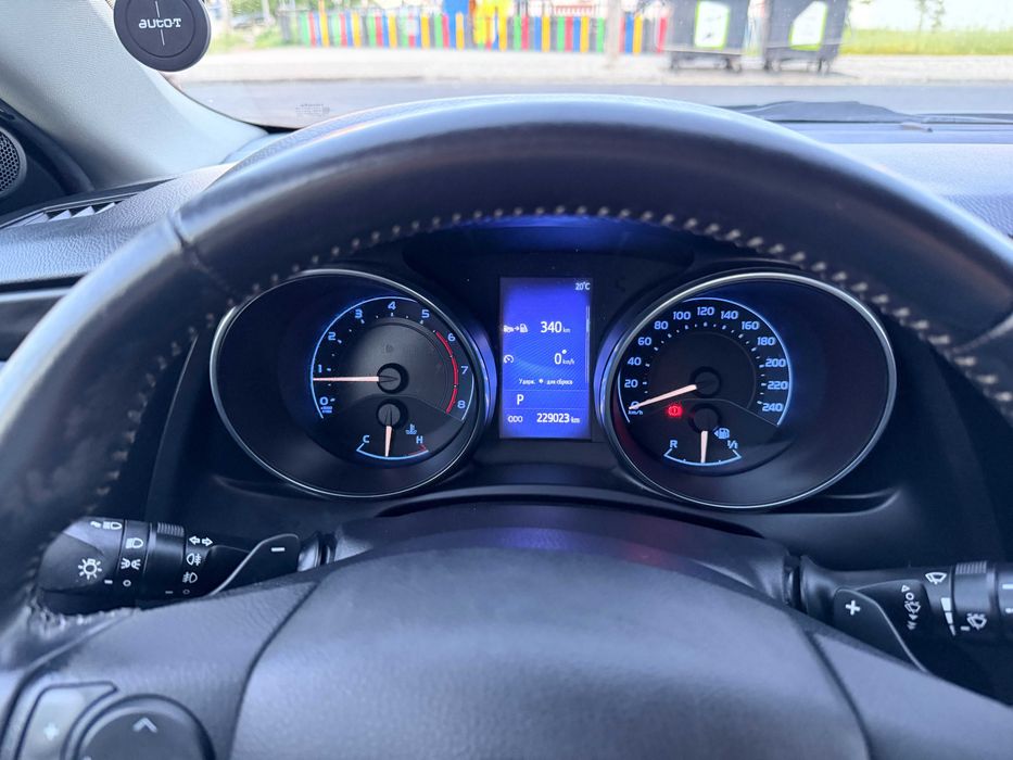 Toyota Auris Touring Sports 1.2 Turbo Design edition