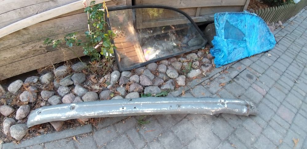 Drzwi prawe Flenterka ramka szybka pSyrena 105