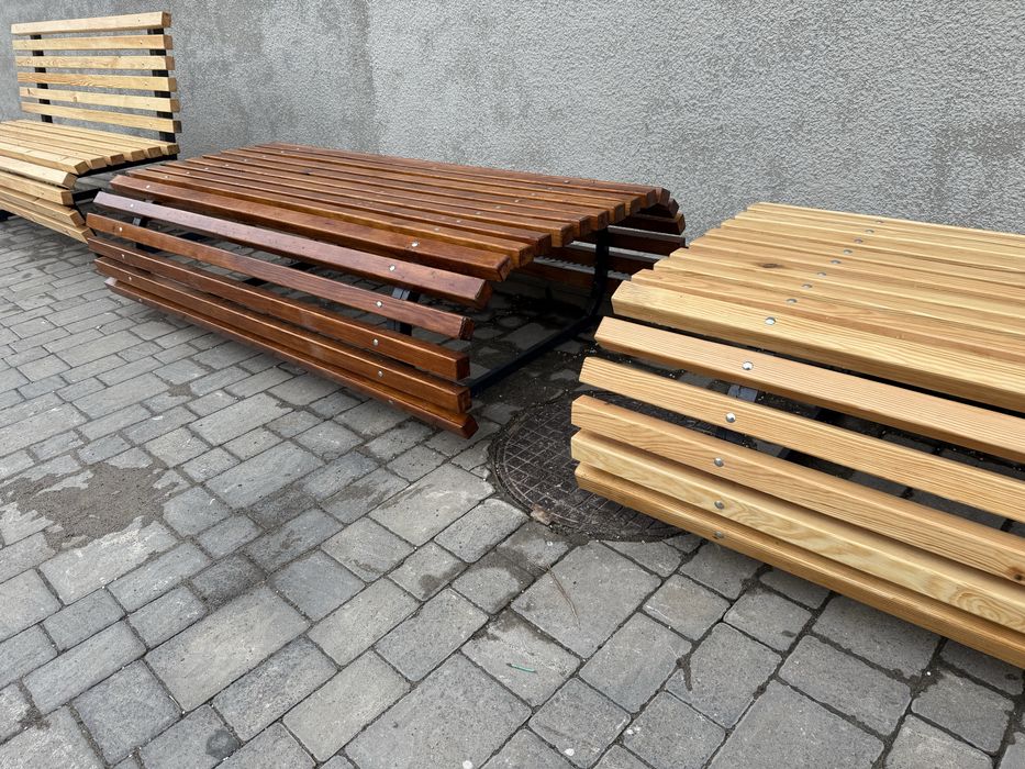 Паркові лавки для дворів чи відпочинкових зон