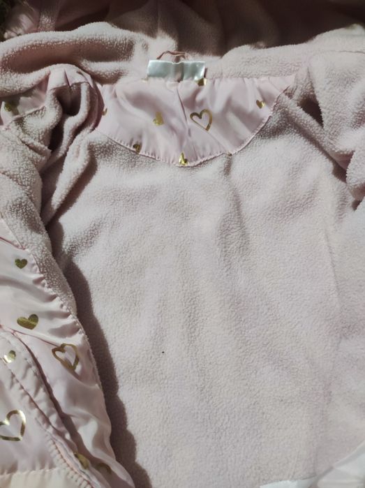 Зимова куртка на дівчинку