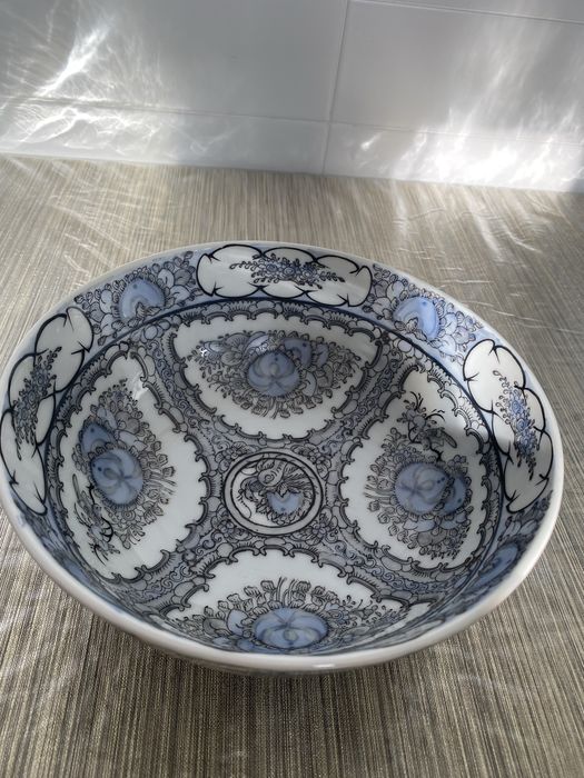 Tigela de porcelana azul antigo