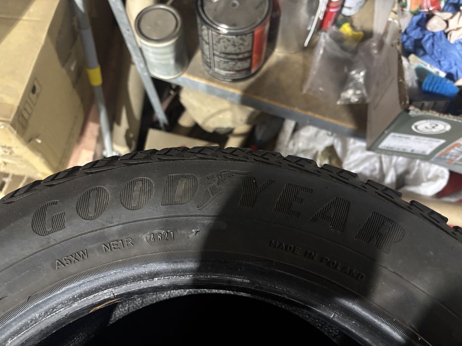 Шини 205/60 R16 GoodYear UG Ice 2 — зима, 5,5мм  — ПАРА