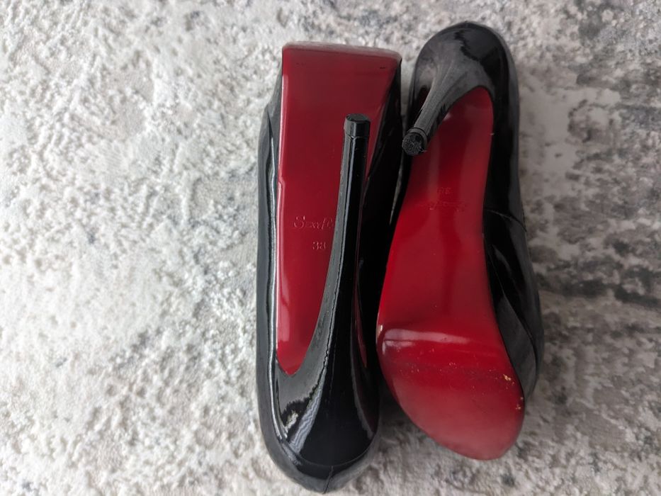 Туфлі лабутени Mia May, Botinelli