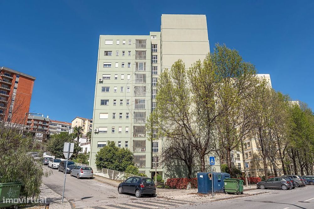 Apartamento T4 à venda em Coimbra  Santo António dos Olivais