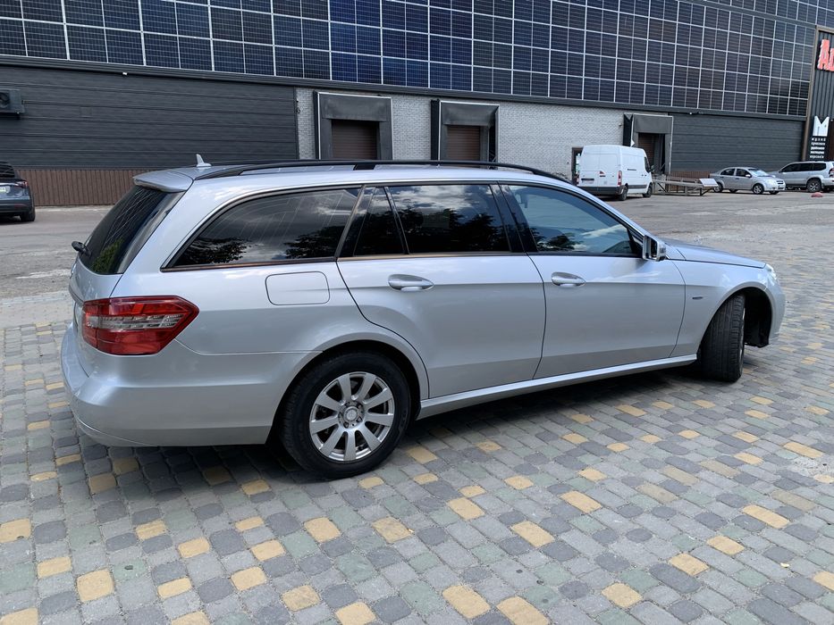 Продам Mercedes-Benz E 212
