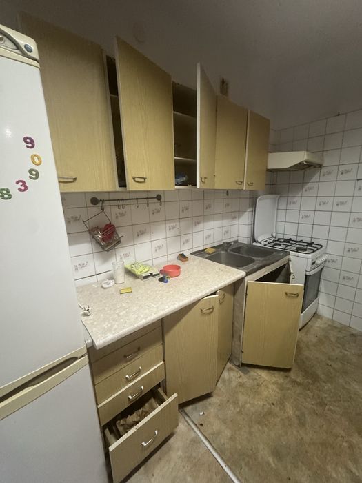 Oddam używane meble kuchenne i pokojowe elementy do wyboru