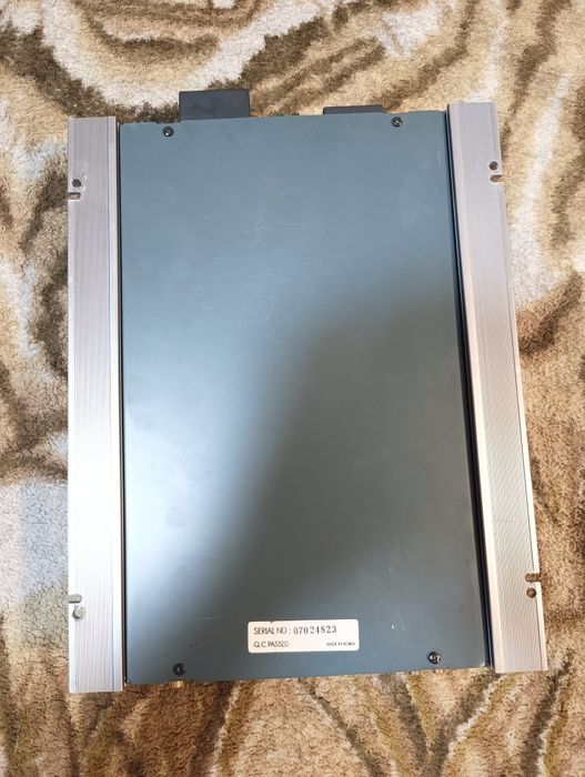 4х канальний підсилювач Presense z45