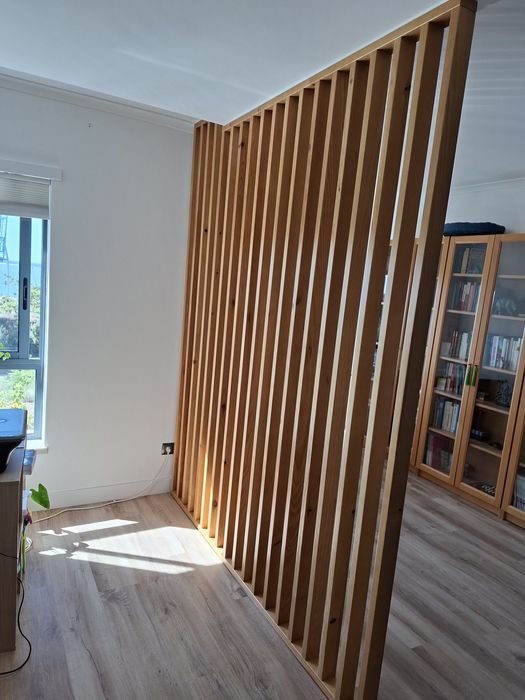 Transforme o Seu Espaço — Divisórias Ripadas Sob Medida