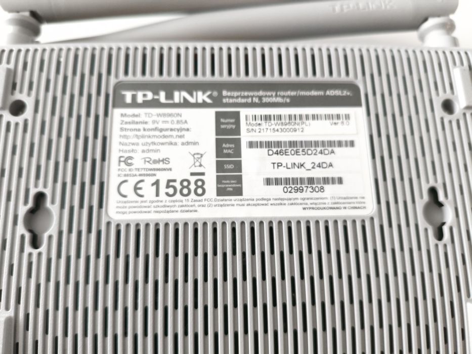 Router bezprzewodowy z firewall TP-LINK W8960N 300Mb/s stan bdb z WAN