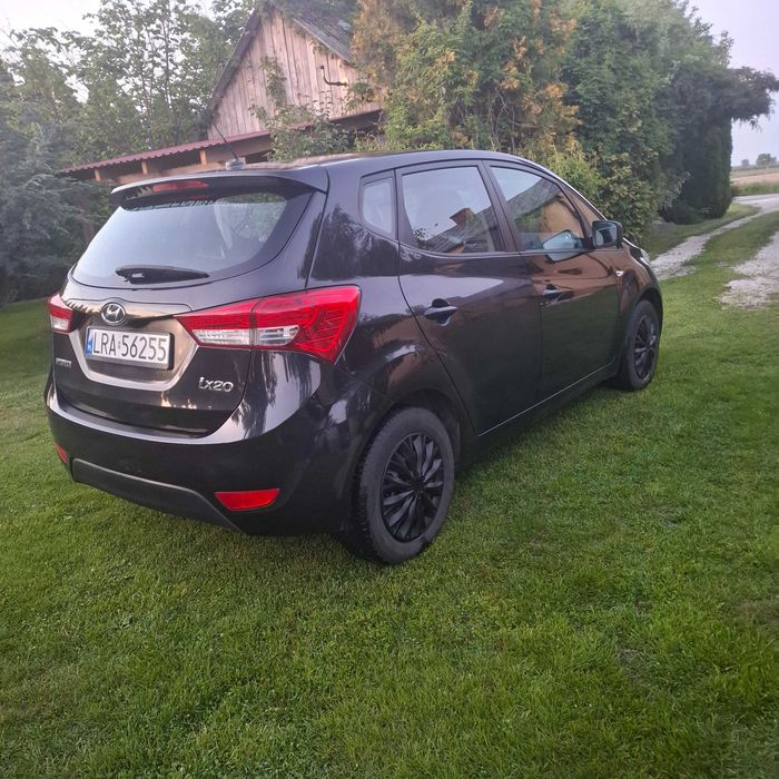 Samochod hyundai ix 20