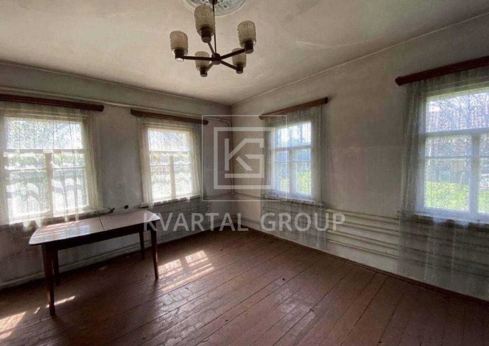 Сільська хатинка цегляна з пічкою та ГАЗОВЕ опалення.