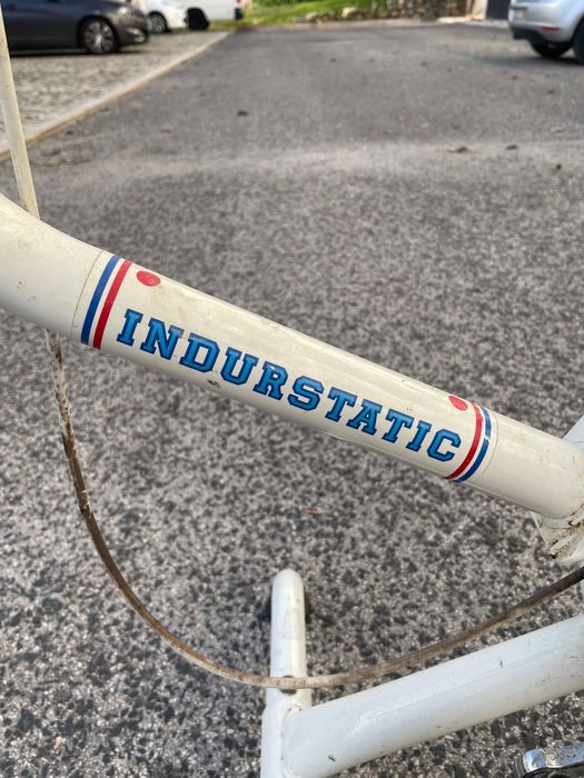 Bicicleta estática Esmaltina