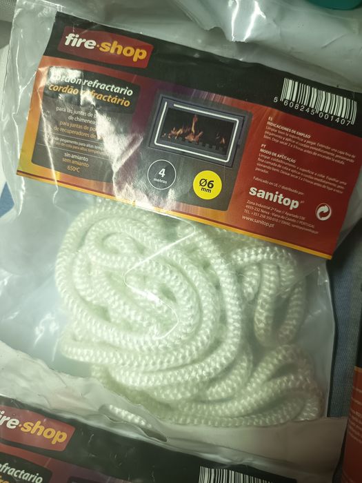 Kit para recuperador/lareira: 2 cordões refratários + esmalte alta temperatura 800ºC