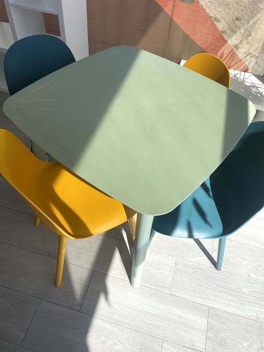 Mesa de jardim quadrada 85x85 cm em polipropileno