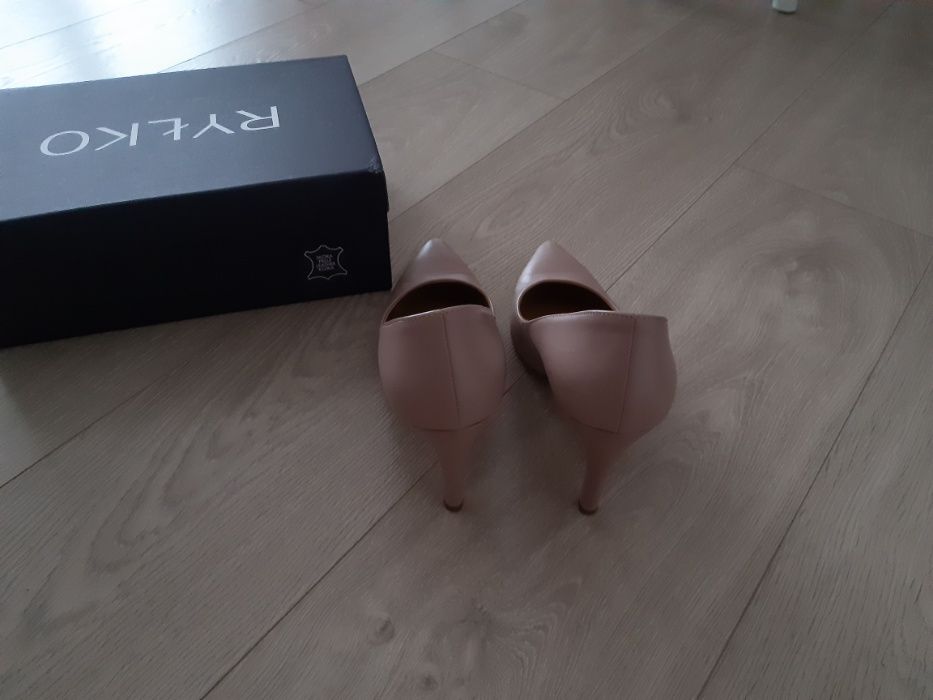 Szpilki rylko pudrowy róż