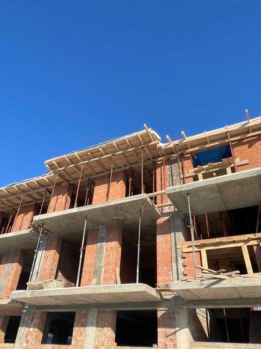 Новобудова з підземним паркінгом в Чернівцях. «Італійський квартал».