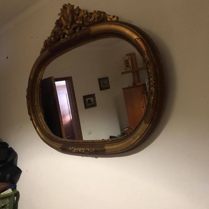 espelho em talha dourada  lindíssimo