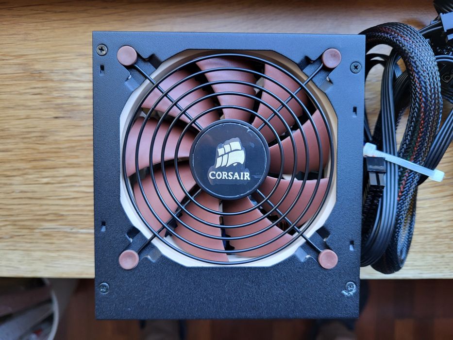 Fonte Alimentação ATX  Corsair CX430M