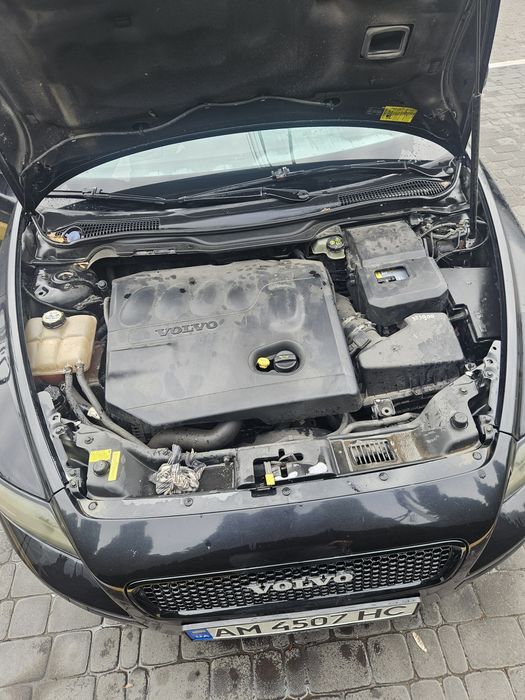 продам volvo v50 2.0