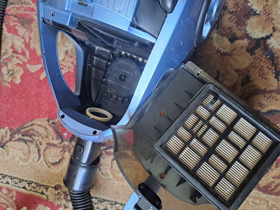 Пилосос Vitek 2000W