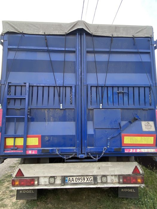 Полуприцеп -зерновоз