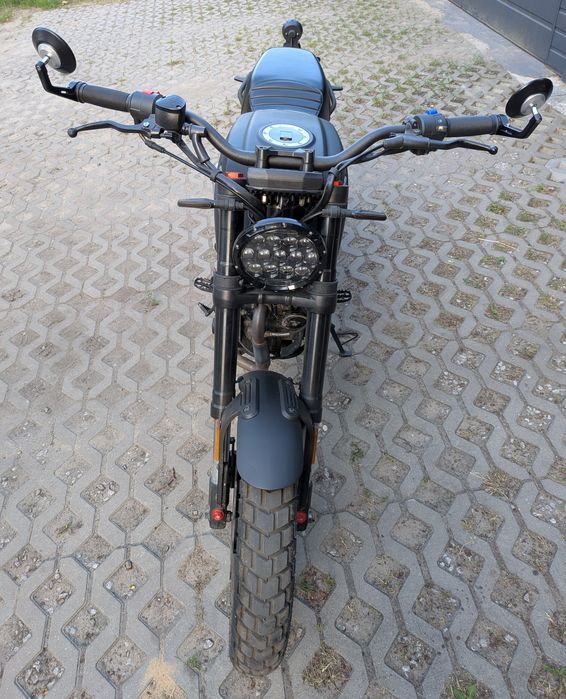 Zipp  scrambler 125  gwarancja do końca sierpnia