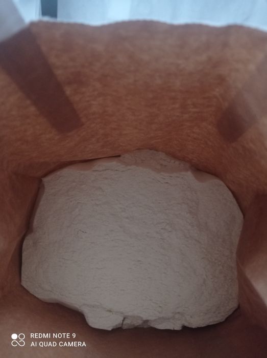 Mąka pszenna 500 ,750 . Mąka żytnia jasna i razowa