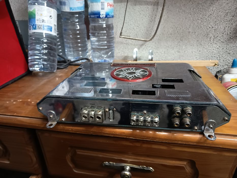 Amplificadores Audiobanh e Blaupunkt