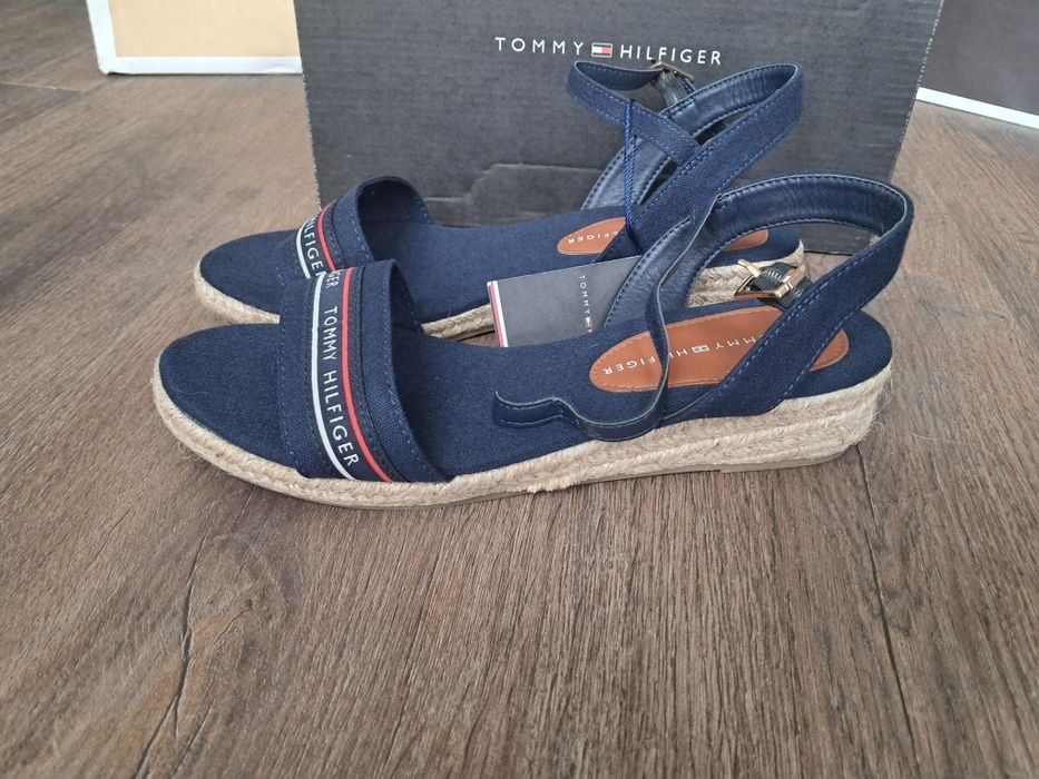 Tommy Hilfiger sandałki wyższe logowane granatowe 38 rope wedge sandal