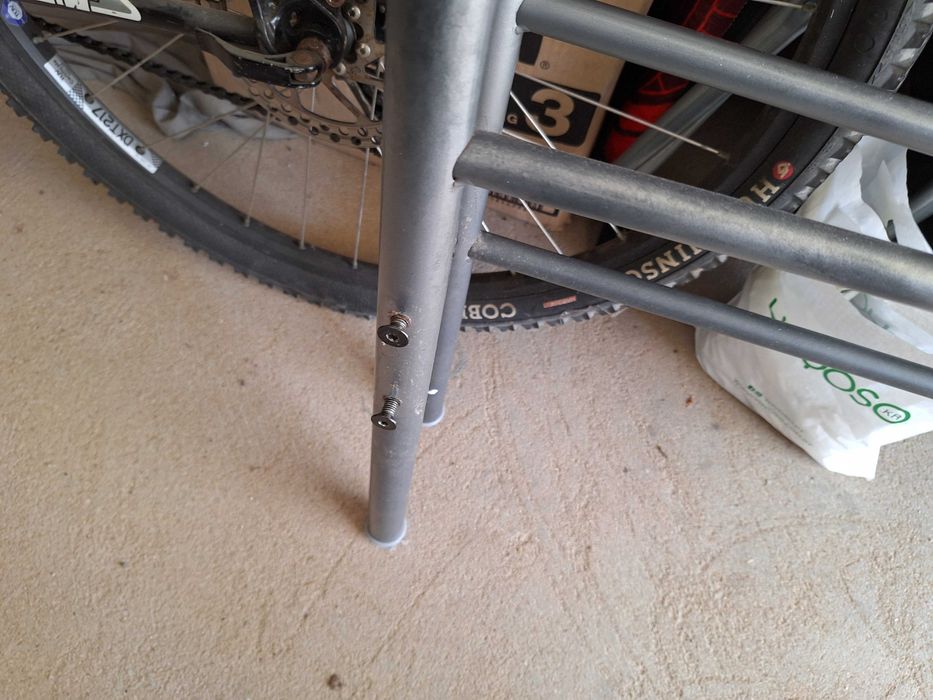 Cama de casal em ferro 140×200cm cor cinza