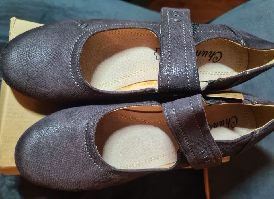 Nowe buty damskie roz 39 wkl.25
