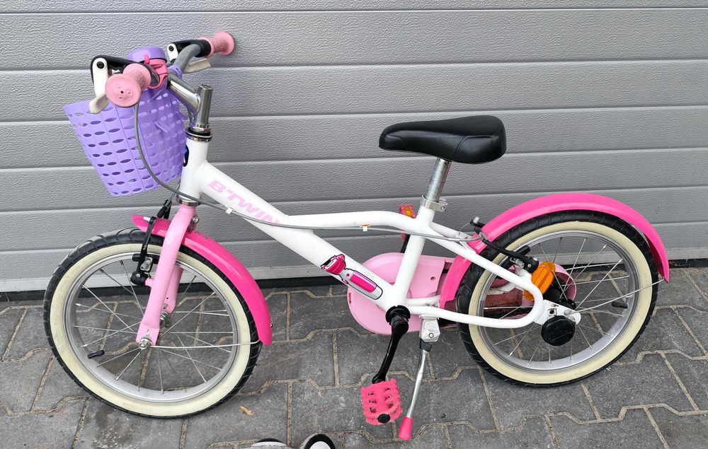 Rower 16 B-TWIN, kółka boczne, dzwonek, koszyk stan bardzo dobry