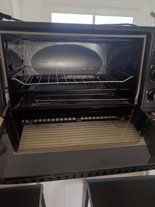 Conj.Eletrodomésticos:Forninho c/Grelhador +Aspirador Robô + Cafeteira