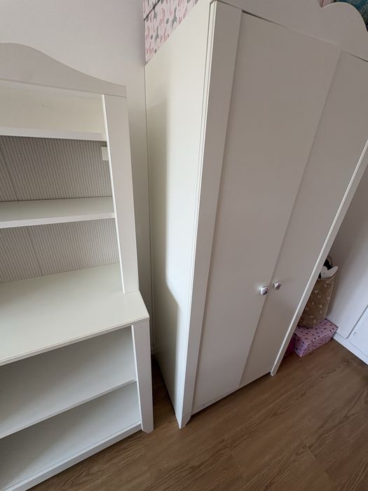 Armário / Roupeiro Infantil Branco – Muito Bom Estado