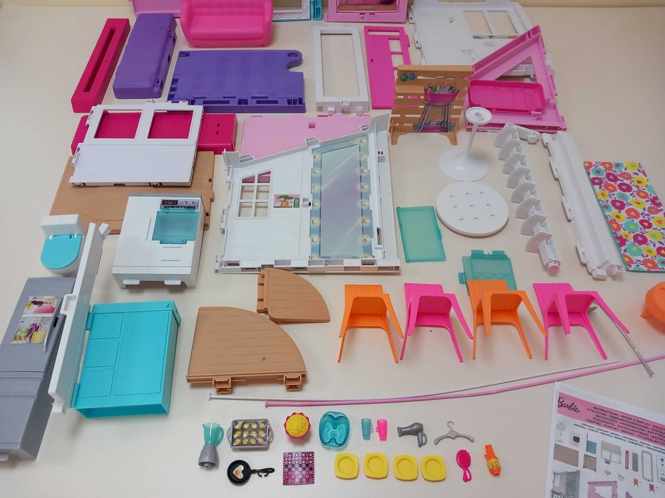 Mattel Barbie duży domek dla lalek Malibu FXG57 BB11