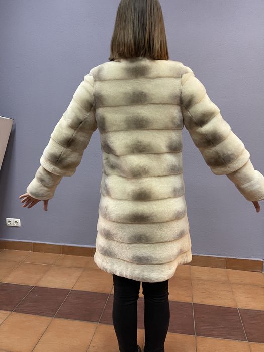 Продам натуральную шубу, мутон с норкой р. 36-38