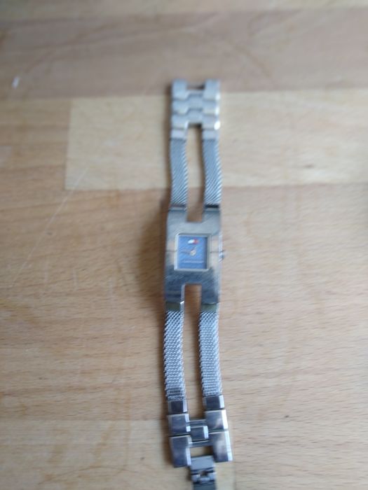 Relogio senhora Tommy hilfiguer