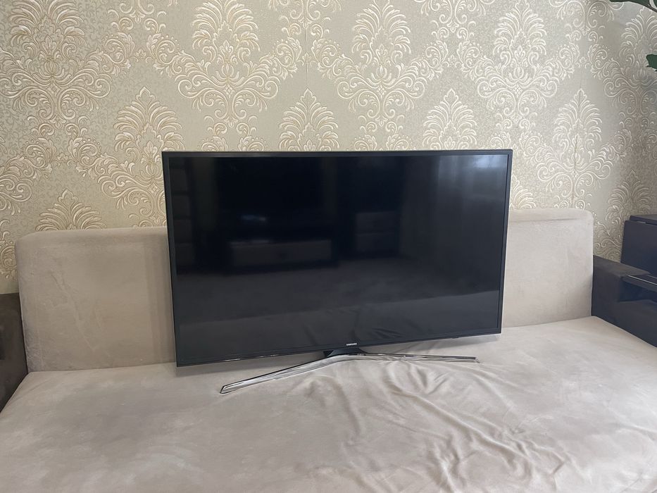 Smart-телевізор Samsung 43’’