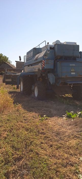 Комбаін Славутич.