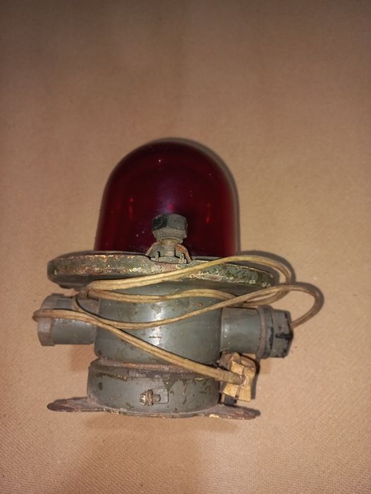 Ліхтар червоне скло