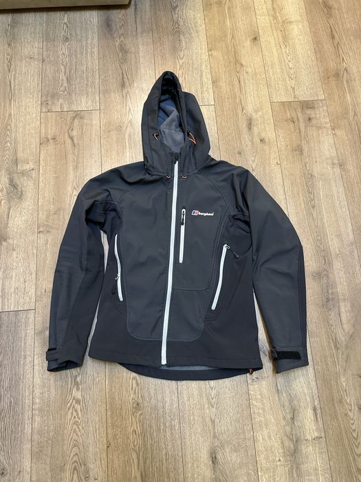 Продам вітровку Berghaus